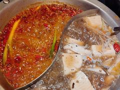 -沸炉重庆老火锅(军事博物馆店)