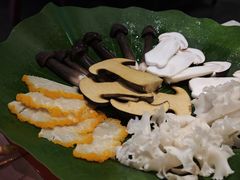 -钢管厂五区小郡肝串串香火锅(梅川路店)