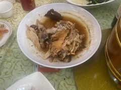 -鹏城人家海鲜酒家·23年老字号(较场尾店)