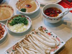 蟹味菇-东门口涮肉·砂锅·烤串(老门东店)
