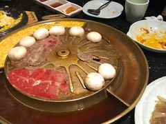 -猪啊牛呀羊啊铜盘烤肉(正大广场店)