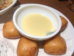 炼乳小馒头-吕氏疙瘩汤·新鲁菜(济南万象城店)