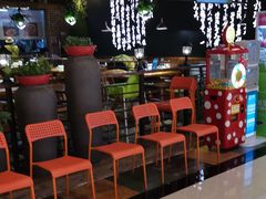 -洪氏嗨捞·广东猪肚鸡·椰子鸡火锅(西咸万象城店)