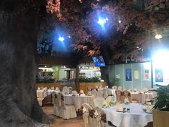 -嘉年华会水疗会(大剧院站E出口店)