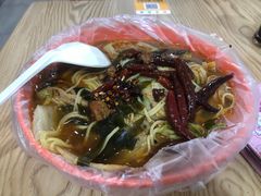 -和家乐安徽太和牛肉板面