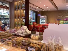 零售区-昆明冠生园·蛋糕·面包(南强街店)