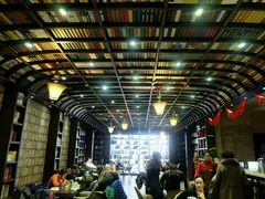 -钟书阁(松江泰晤士小镇店)