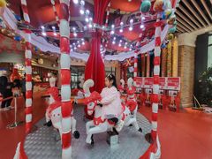 -东方明珠·可口可乐欢乐餐厅