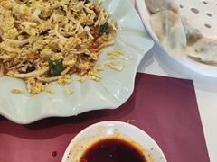 -鸿星花园酒家(银亿家园店)