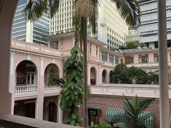 -香港大学