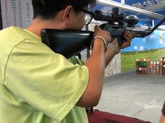 -都市枪神实弹射击俱乐部