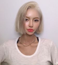 -Miracle集简美发沙龙