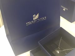 施華洛世奇的天鵝吊墜-崇光百货(铜锣湾店)