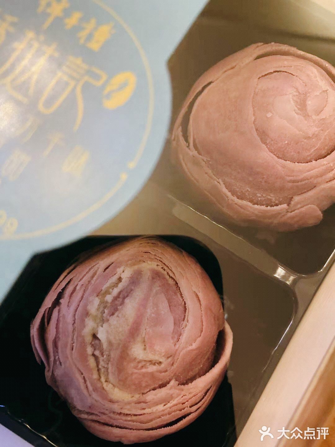 基本都是现做现卖。买了招牌的盘挞和桃酥尝尝