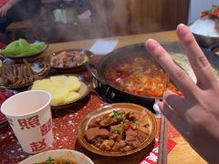 -赵美丽·重庆社区火锅·直营店(火车东站·中豪国际店)