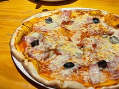 -JINNS锦时 steak&pizza(浸信会礼拜堂旧址店)