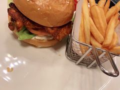 -WOLFGANG PUCK KITCHEN & BAR(迪士尼小镇店)