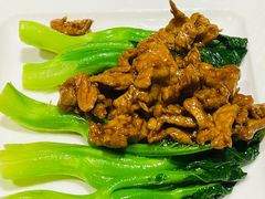 芥兰炒鲜牛肉-乐忻皇朝(上海中心大厦店)