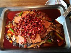 -辣尚瘾·烤鱼·新川菜(交大直营店)