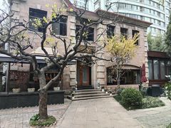 -铭家家宴·海鲜青岛菜·院子餐厅(燕岭路店)