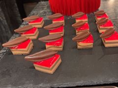 -北京希尔顿逸林酒店-逸轩西餐厅-自助餐厅