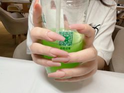 -UGIRL有个美甲