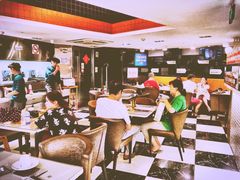 大堂-新大咀港式茶餐厅(宝山万达店)
