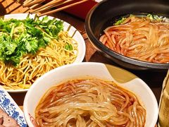 -万记麻辣烫国展总店
