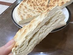 酱辣子锅盔-盛唐府乾州酸汤面
