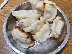 -黄阿姨锅贴大王(万航渡路店)