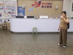 -缤纷鸟美术书法(汉神购物广场校区)