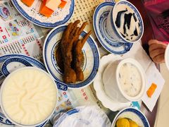 -广信牛奶甜品世家(台东店)