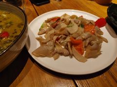 -十三式重庆江湖菜(金茂览秀城店)