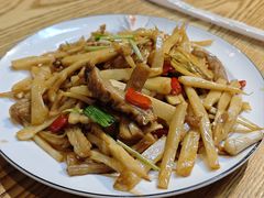 -牛八宝桂林米粉(八里庄店)