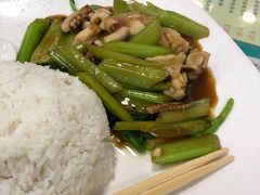 香芹炒鲜鱿-烧鹅濑(西华路店)