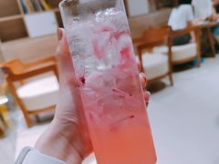 -藏猫猫咖啡主题馆(中央大道店)