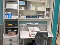 -康朴乐儿童学习桌椅(蓝色港湾店)