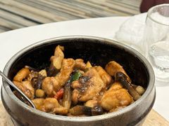 鲜鸡枞菌惹味煎焗鸡-翠园(北京王府中环店)