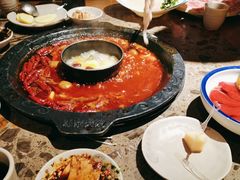 -舒家大院重庆老火锅(纪念塔店)