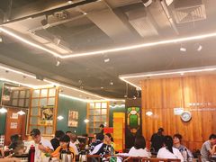 大堂-胡须佬鸡煲四季火锅店(石厦西村直营店)
