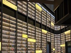 -上海虹桥中心爱琴海亚朵S酒店