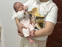 -臻爱住家月嫂育儿嫂(万达店)