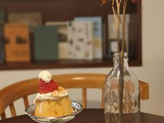 -Café Monson