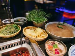 四川贡菜-大隐·成都火锅Bistro(合生麒麟新天地店)