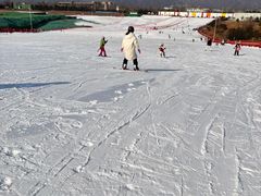 -华彬猛犸滑雪场