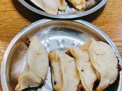 -黄阿姨锅贴大王(万航渡路店)