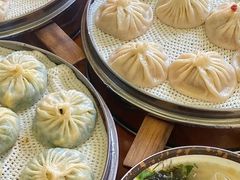 -正宗开封黄家灌汤小笼包子