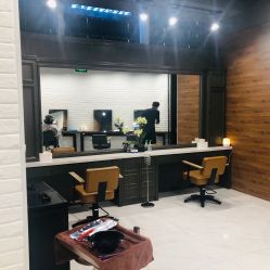 -程Studio