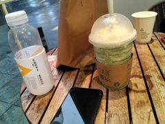-星巴克臻选(上海淮海百盛购物中心店)
