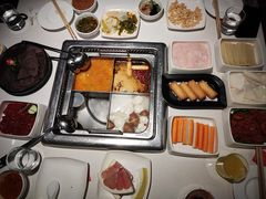 -海底捞火锅(世界城广场店)